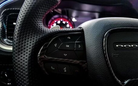 Dodge Charger, 2019 год, 5 200 000 рублей, 8 фотография