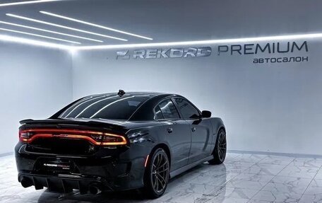 Dodge Charger, 2019 год, 5 200 000 рублей, 21 фотография