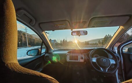 Toyota Vitz, 2014 год, 900 000 рублей, 7 фотография