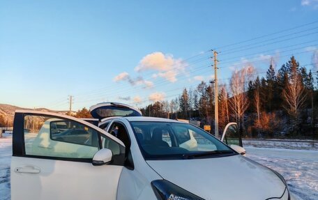 Toyota Vitz, 2014 год, 900 000 рублей, 6 фотография