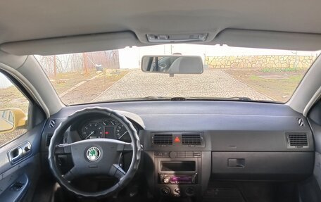 Skoda Fabia I, 2002 год, 375 000 рублей, 10 фотография