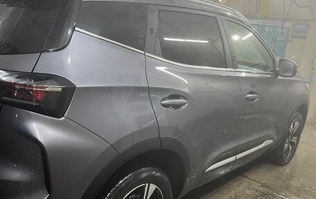 Chery Tiggo 4 I рестайлинг, 2025 год, 1 990 000 рублей, 5 фотография