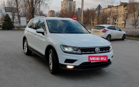 Volkswagen Tiguan II, 2017 год, 1 900 000 рублей, 2 фотография