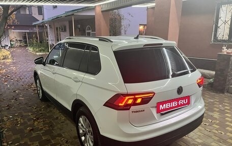 Volkswagen Tiguan II, 2017 год, 1 900 000 рублей, 12 фотография