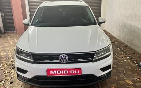 Volkswagen Tiguan II, 2017 год, 1 900 000 рублей, 18 фотография