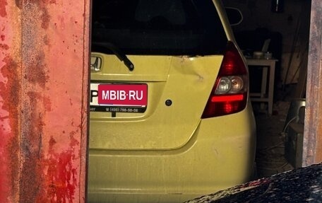 Honda Fit III, 2001 год, 150 000 рублей, 1 фотография