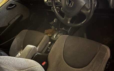 Honda Fit III, 2001 год, 150 000 рублей, 8 фотография