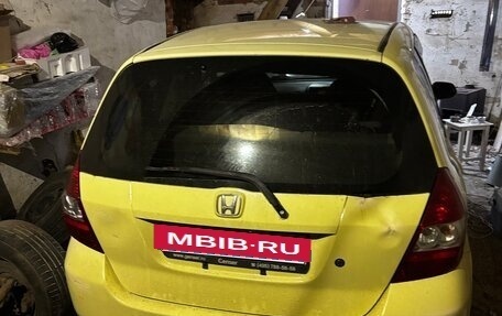 Honda Fit III, 2001 год, 150 000 рублей, 13 фотография