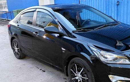 Hyundai Solaris II рестайлинг, 2015 год, 1 080 000 рублей, 4 фотография