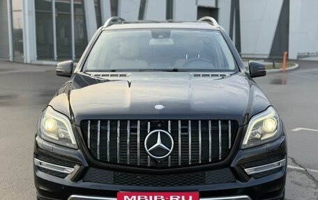 Mercedes-Benz GL-Класс, 2014 год, 2 800 000 рублей, 2 фотография