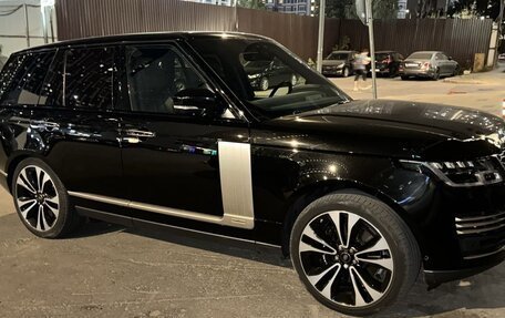 Land Rover Range Rover IV рестайлинг, 2021 год, 9 888 000 рублей, 1 фотография