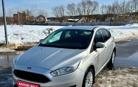 Ford Focus III, 2015 год, 920 000 рублей, 1 фотография