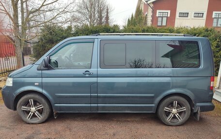 Volkswagen Multivan T5, 2008 год, 1 280 000 рублей, 2 фотография