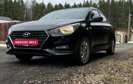 Hyundai Solaris II рестайлинг, 2017 год, 1 200 000 рублей, 12 фотография