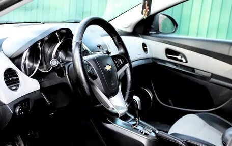 Chevrolet Cruze II, 2013 год, 800 000 рублей, 8 фотография