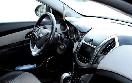 Chevrolet Cruze II, 2013 год, 800 000 рублей, 7 фотография