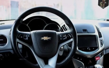 Chevrolet Cruze II, 2013 год, 800 000 рублей, 9 фотография