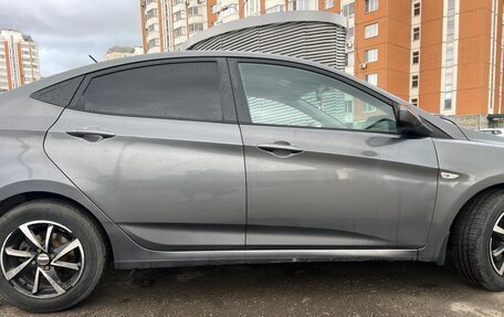 Hyundai Solaris II рестайлинг, 2013 год, 941 000 рублей, 7 фотография