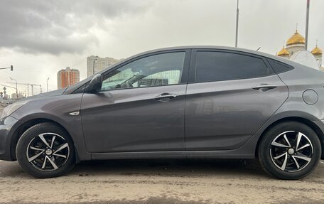 Hyundai Solaris II рестайлинг, 2013 год, 941 000 рублей, 8 фотография