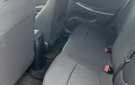 Hyundai Solaris II рестайлинг, 2013 год, 941 000 рублей, 12 фотография