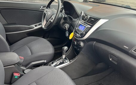 Hyundai Solaris II рестайлинг, 2013 год, 941 000 рублей, 9 фотография