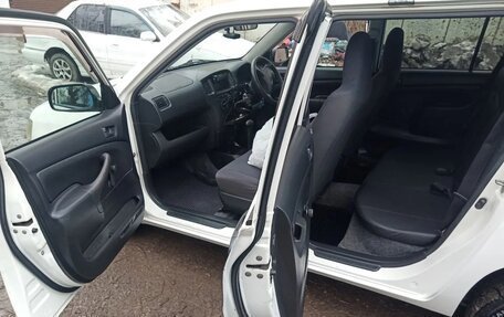 Toyota Probox I, 2005 год, 570 000 рублей, 8 фотография