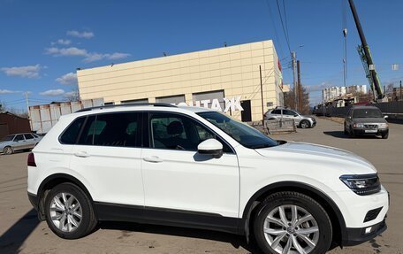 Volkswagen Tiguan II, 2017 год, 2 490 000 рублей, 4 фотография