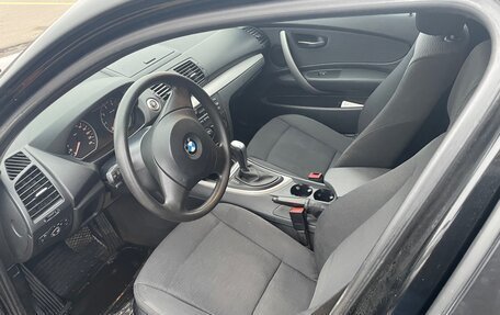 BMW 1 серия, 2010 год, 700 000 рублей, 5 фотография