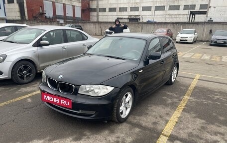 BMW 1 серия, 2010 год, 700 000 рублей, 3 фотография
