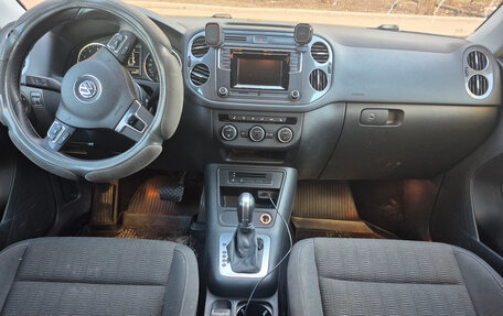 Volkswagen Tiguan I, 2016 год, 1 900 000 рублей, 2 фотография