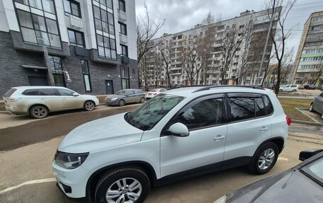 Volkswagen Tiguan I, 2016 год, 1 900 000 рублей, 4 фотография