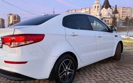 KIA Rio III рестайлинг, 2017 год, 945 000 рублей, 15 фотография