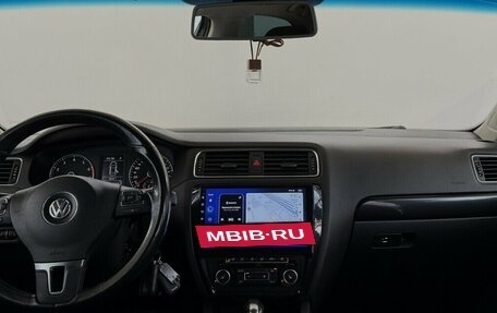 Volkswagen Jetta VI, 2012 год, 950 000 рублей, 5 фотография