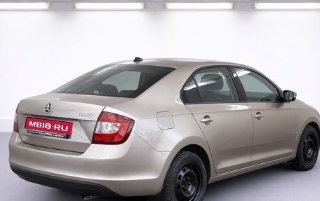 Skoda Rapid I, 2018 год, 1 370 000 рублей, 4 фотография