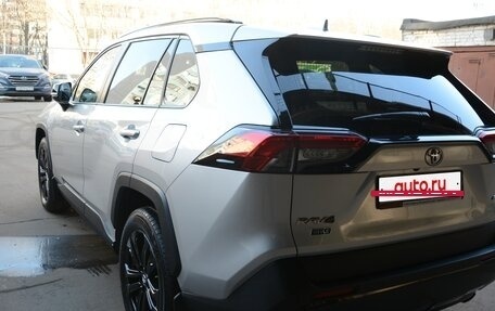 Toyota RAV4, 2021 год, 4 400 000 рублей, 5 фотография