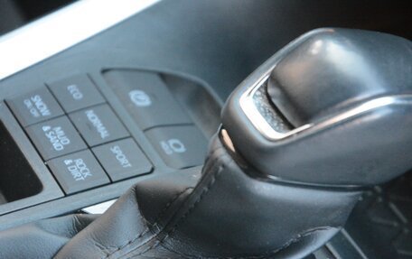 Toyota RAV4, 2021 год, 4 400 000 рублей, 10 фотография