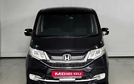 Honda Stepwgn IV, 2016 год, 1 930 000 рублей, 2 фотография