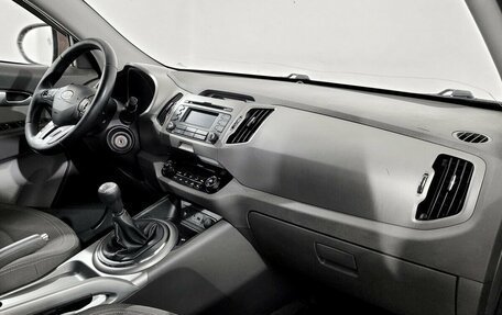 KIA Sportage III, 2011 год, 980 000 рублей, 11 фотография