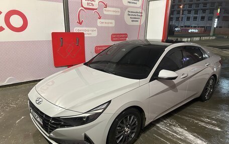 Hyundai Avante, 2021 год, 2 400 000 рублей, 10 фотография