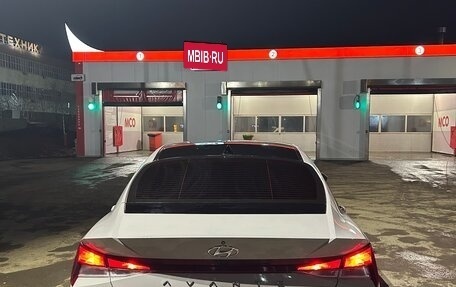 Hyundai Avante, 2021 год, 2 400 000 рублей, 4 фотография