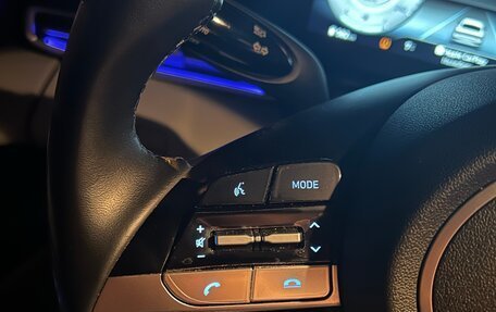 Hyundai Avante, 2021 год, 2 400 000 рублей, 21 фотография