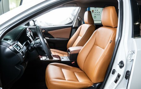 Toyota Camry, 2012 год, 1 620 000 рублей, 10 фотография