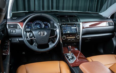 Toyota Camry, 2012 год, 1 620 000 рублей, 6 фотография