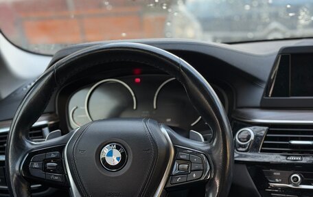 BMW 5 серия, 2018 год, 3 050 000 рублей, 4 фотография