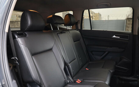 Volkswagen Teramont I, 2018 год, 3 379 000 рублей, 17 фотография