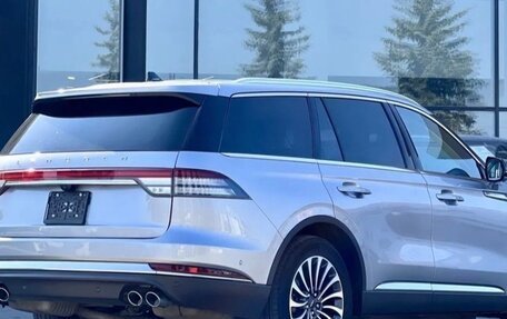 Lincoln Aviator II, 2021 год, 5 550 000 рублей, 3 фотография