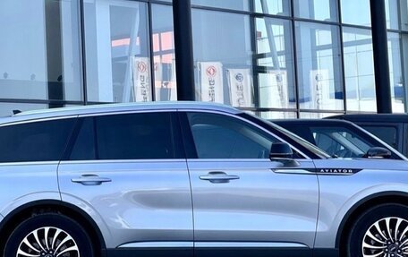 Lincoln Aviator II, 2021 год, 5 550 000 рублей, 8 фотография
