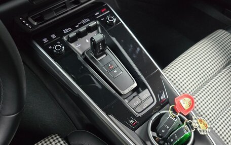 Porsche 911, 2024 год, 23 865 000 рублей, 11 фотография