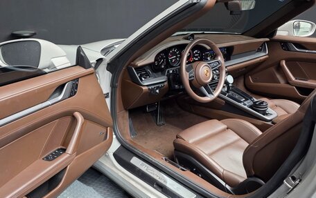 Porsche 911, 2023 год, 15 805 000 рублей, 5 фотография