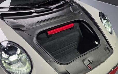 Porsche 911, 2023 год, 15 805 000 рублей, 20 фотография